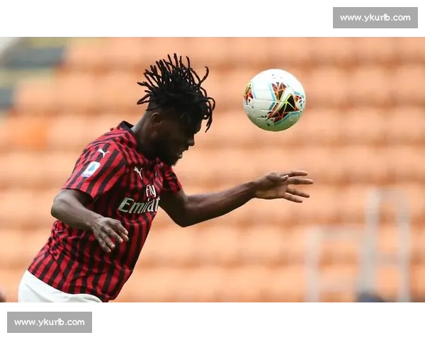 DV9 铁心留意甲拒高薪诱惑 米兰半价求购陷僵局